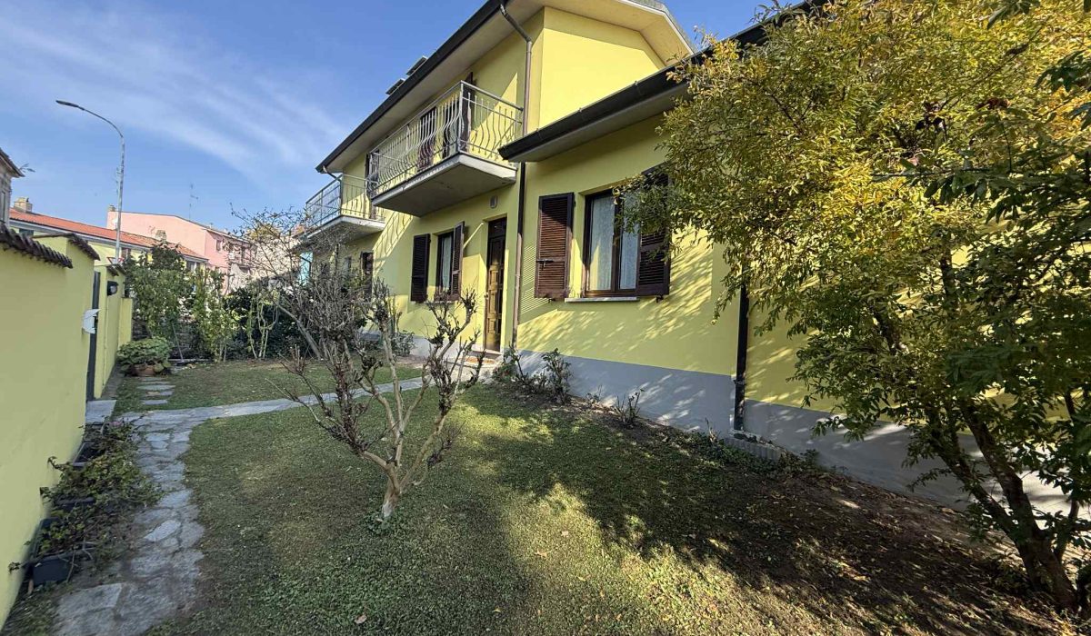 4bbd9c0f-5c88-45a2-ad51-2820e870eb0c